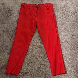 XL wearever red capri